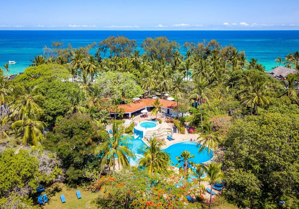 5 Days Tsavo West And Diani Beach Expedition